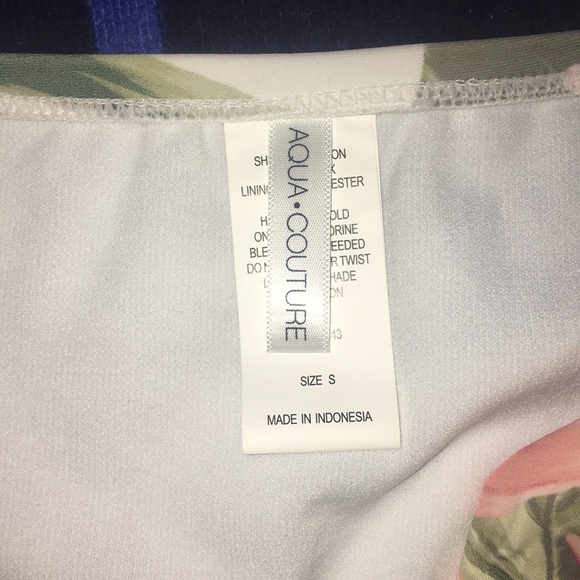 Simple Floral Bikini - Picture 6 of 8